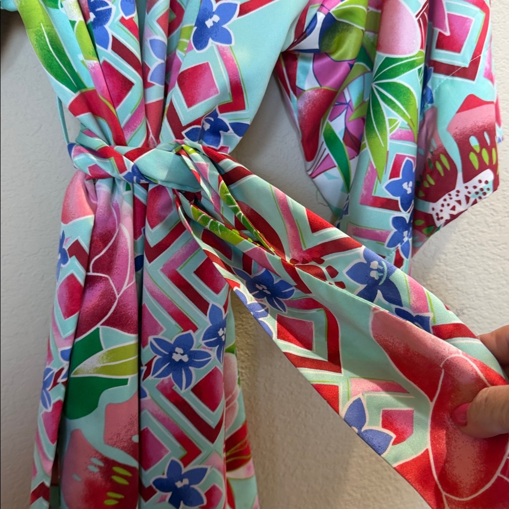 Natori Geometric Patterned Robe - Picture 4 of 4